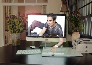 Illustration for article titled The Internet's Most Wonderful Narcissist Is Back